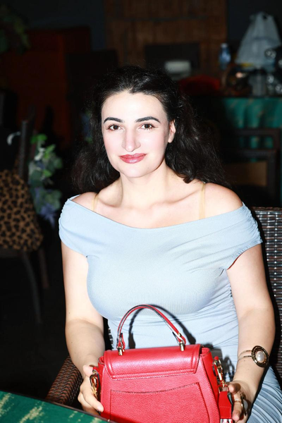 美女叉爱爱社交功能